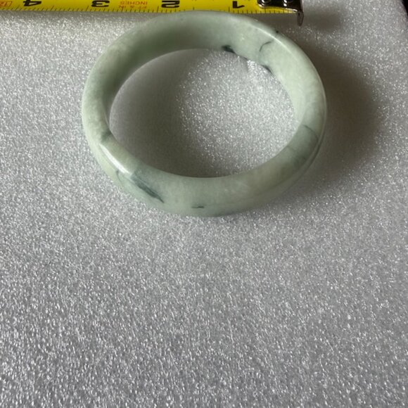 Jade Bangle Bracelet - Picture 4 of 4